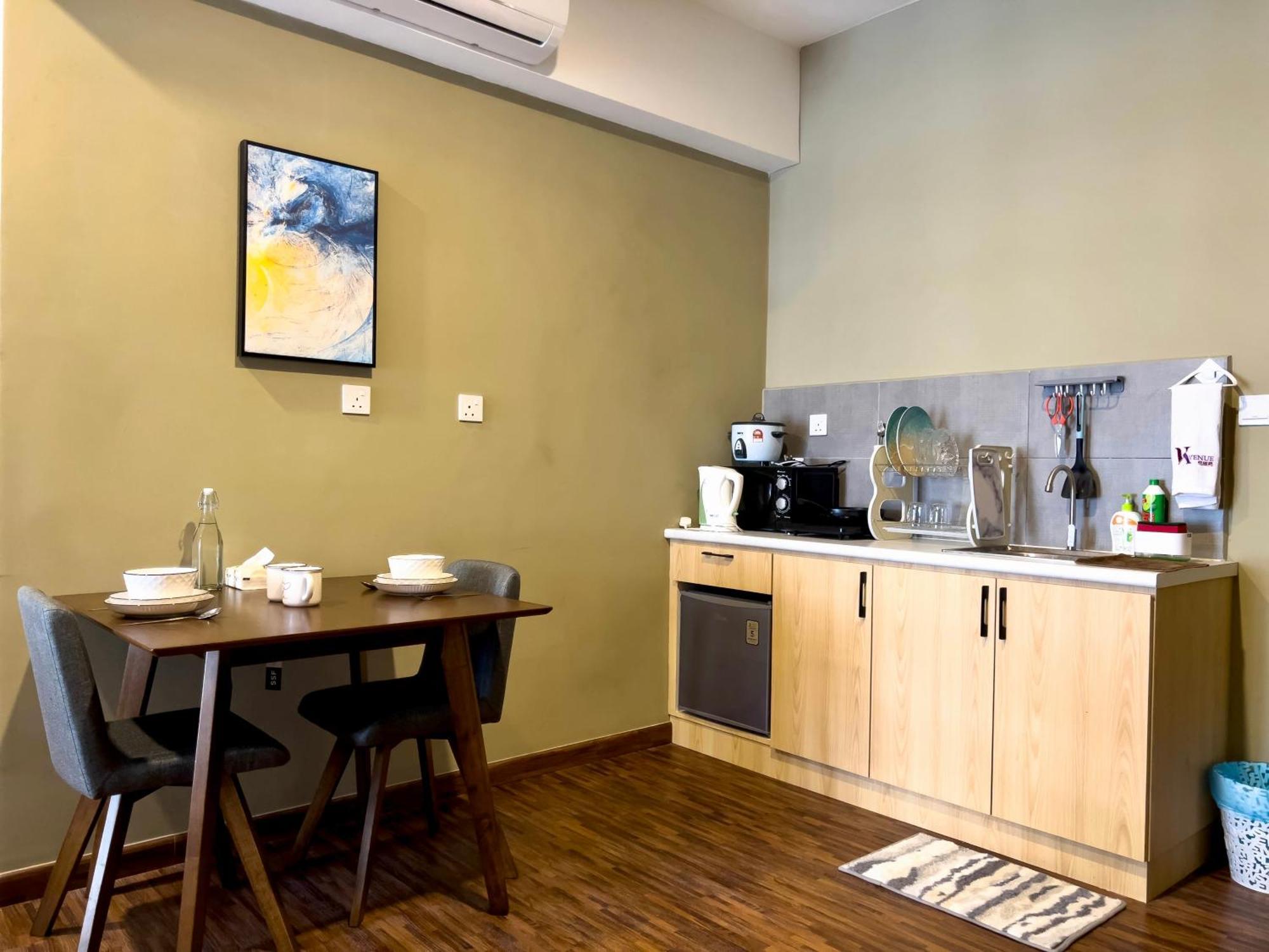 Hush Inn At K Avenue Kota Kinabalu Eksteriør billede