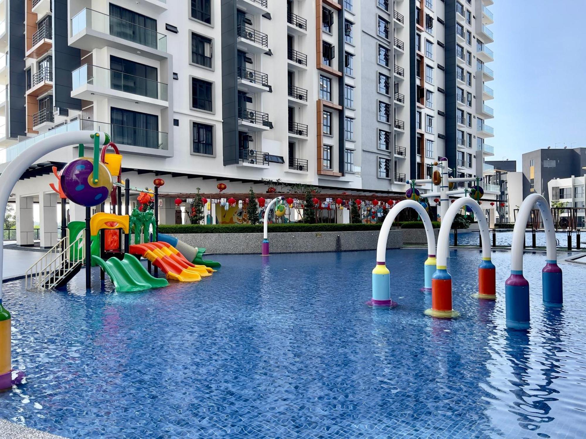 Hush Inn At K Avenue Kota Kinabalu Eksteriør billede